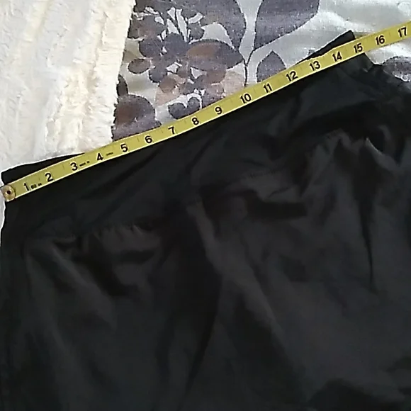 Black Athletic Skirt SKORT Sz M ☆ HIND Shorts - Picture 7 of 8